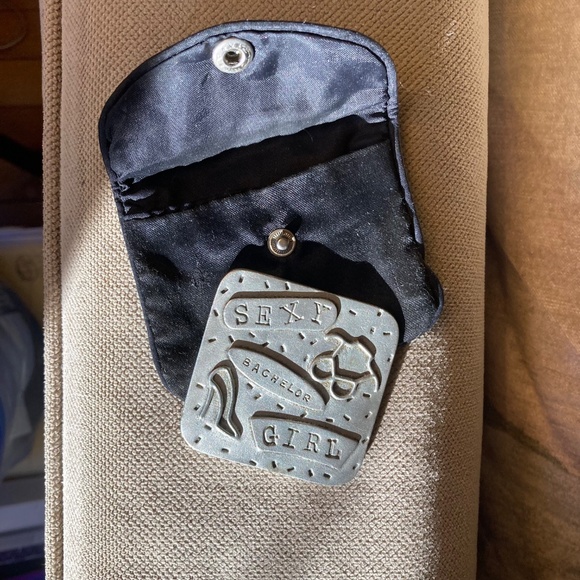 Travel Mirror Bachelorette 'Single Lady' Graphics Pewter Black Satin Pouch Fun - Picture 6 of 10